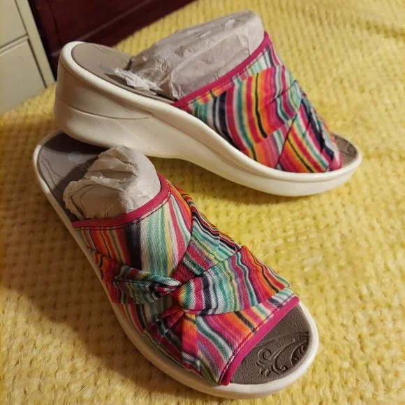 BZees colorful slide sandal - Picture 2 of 6